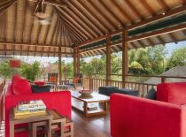 Вилла Shinta Dewi Seminyak, На втором этаже гостиная